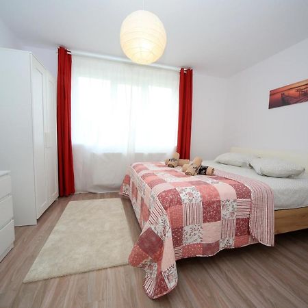 Carpen View Residence Sacele Bagian luar foto