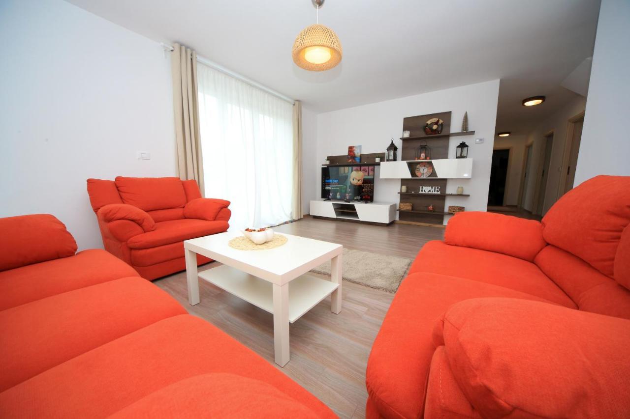 Carpen View Residence Sacele Bagian luar foto