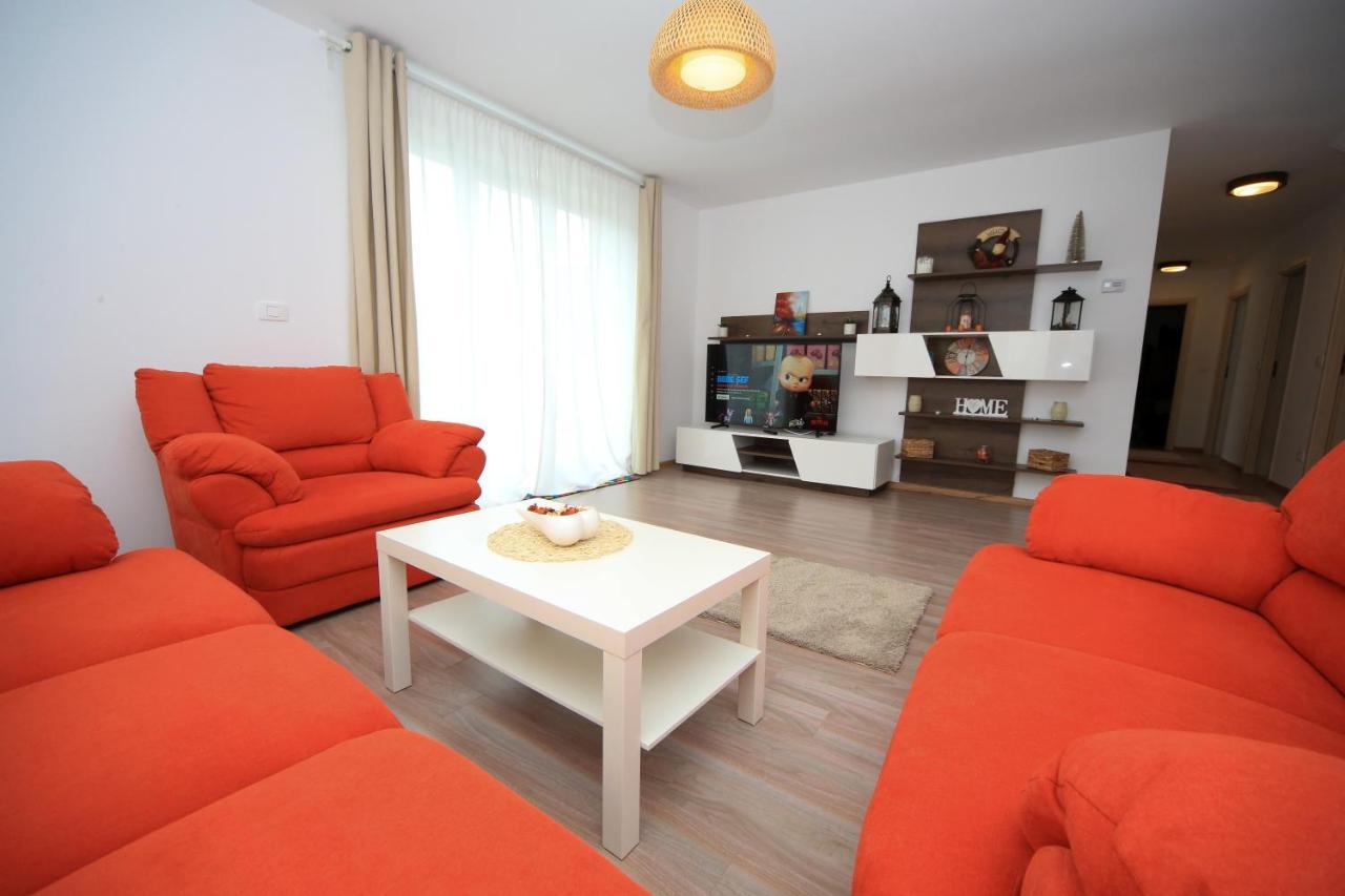 Carpen View Residence Sacele Bagian luar foto